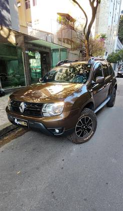 RENAULT DUSTER 2.0 DAKAR 4X4 16V FLEX 4P MANUAL RENAULT DUSTER 2.0 DAKAR 4X4 16V FLEX 4P MANUAL